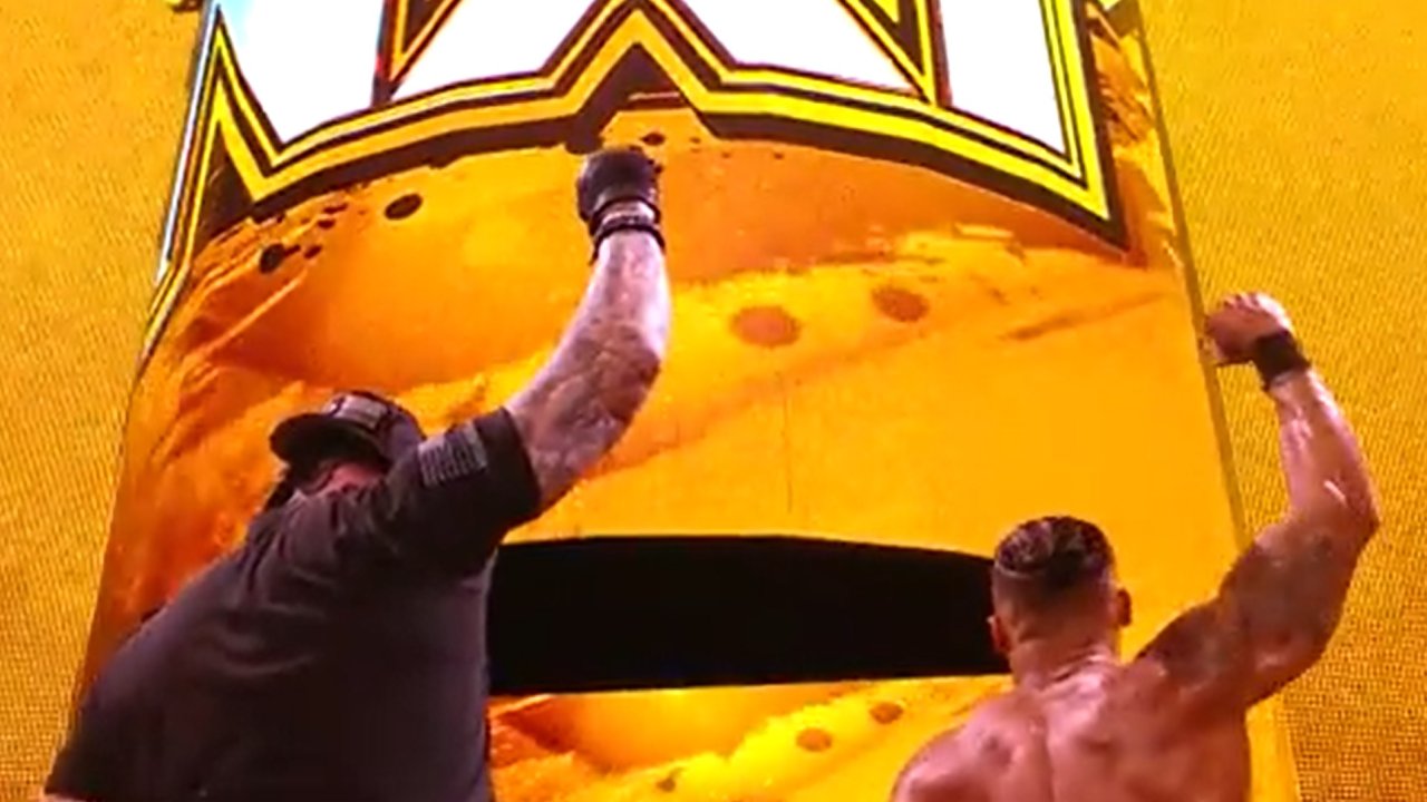 Undertaker, Carmelo Hayes