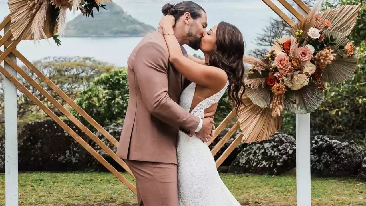 Riddick Moss, Tenille Dashwood